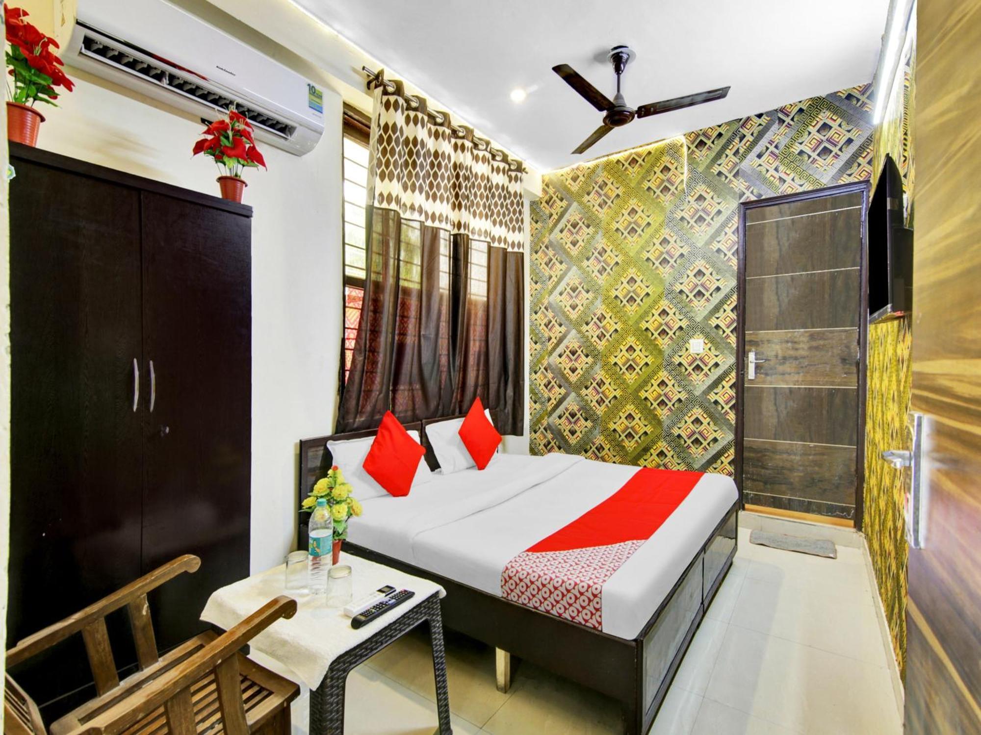 Hotel O Kailash Inn New Delhi Exterior photo